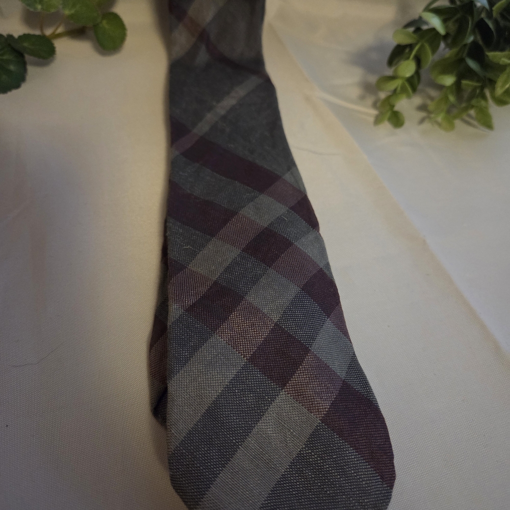 Burberry London Plaid Silk Linen Tie Made in England Designer Necktie Prom - Picture 11 of 11